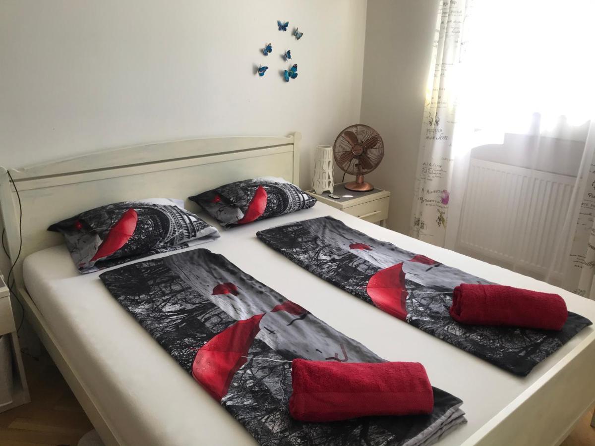 Fantastic Apartment In The City Center プラハ エクステリア 写真
