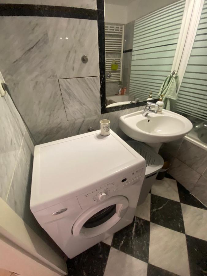 Fantastic Apartment In The City Center プラハ エクステリア 写真