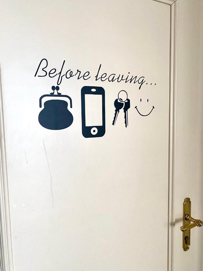 Fantastic Apartment In The City Center プラハ エクステリア 写真
