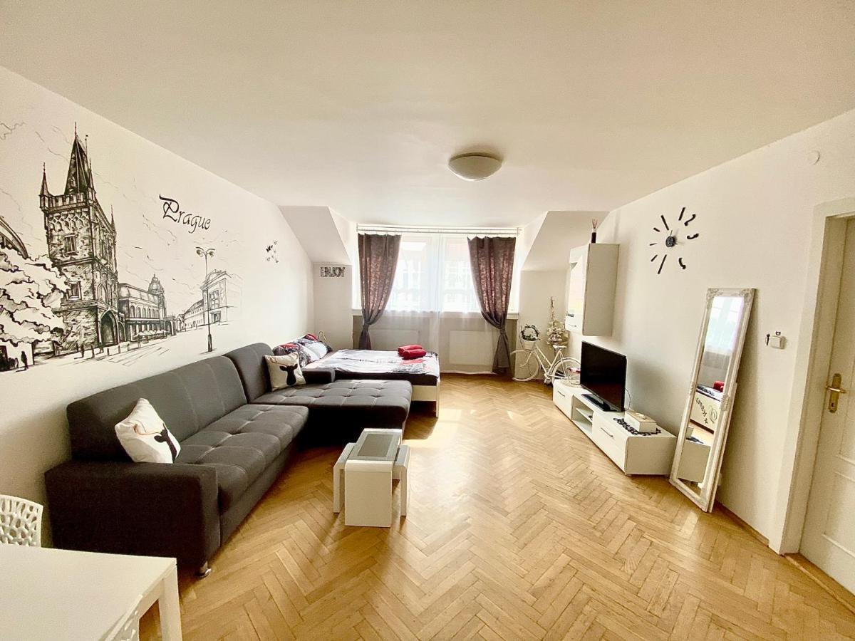 Fantastic Apartment In The City Center プラハ エクステリア 写真