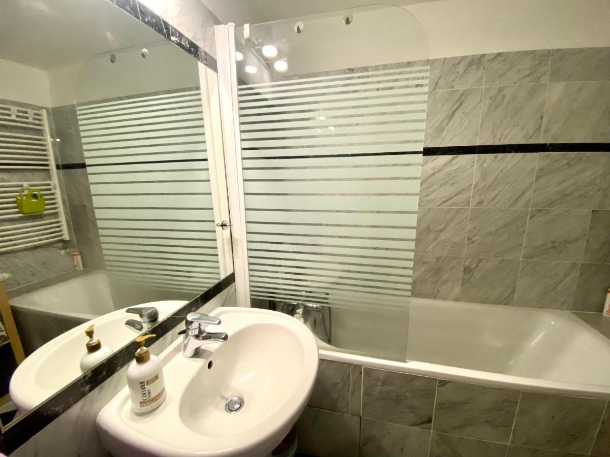 Fantastic Apartment In The City Center プラハ エクステリア 写真