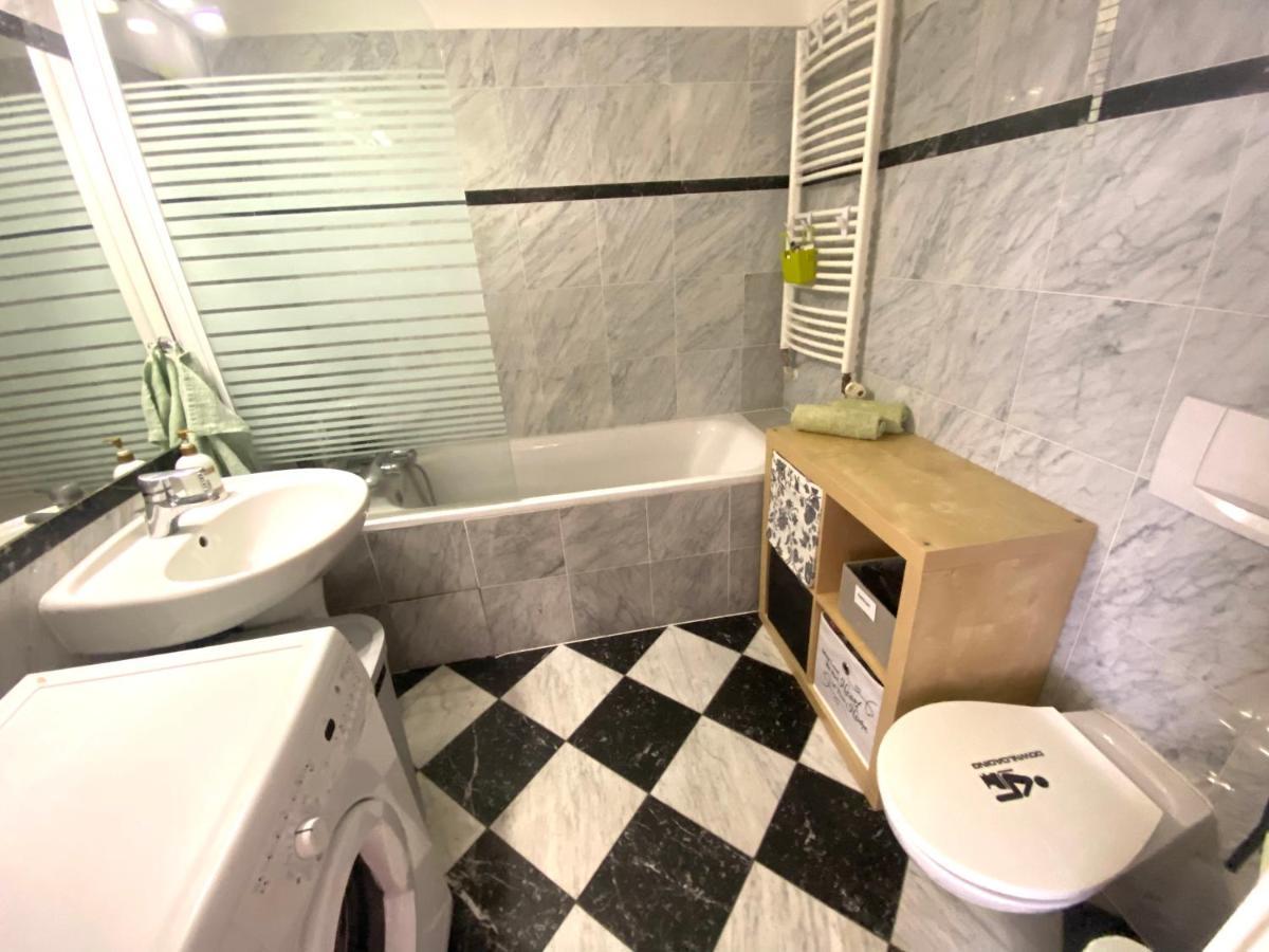 Fantastic Apartment In The City Center プラハ エクステリア 写真